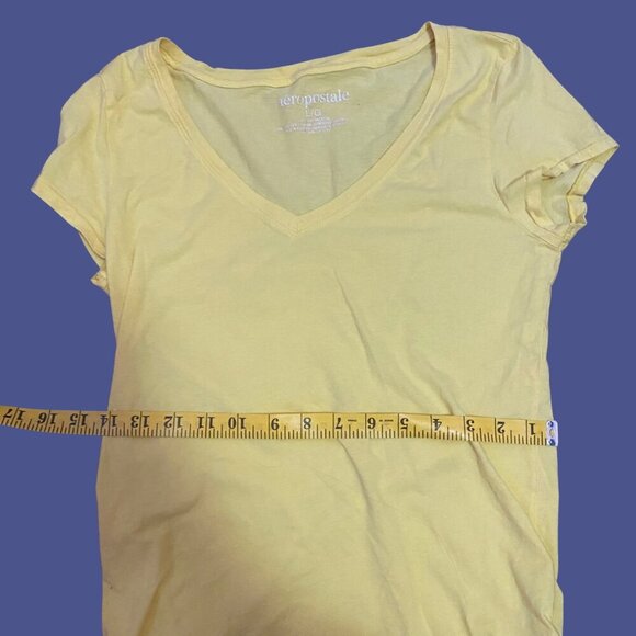 🌼 Aeropostale Yellow V-Neck Cotton Tee (Size XL) - Picture 4 of 6